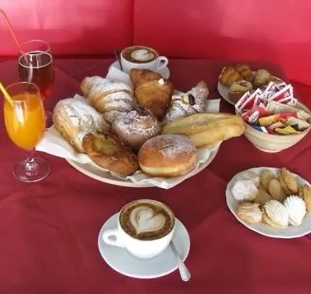 Dream Lounge Cafe Bed & Breakfast