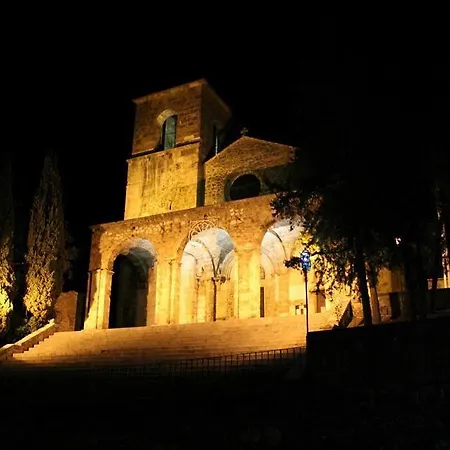 Dream Lounge Cafe 卡斯特罗齐耶罗